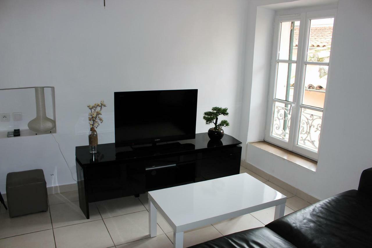 A Deux Pas Du Palais Des Festivals , Deux Pieces Dans Le Bas Du Quartier Historique Du Suquet A Cannes Apartment Exterior photo