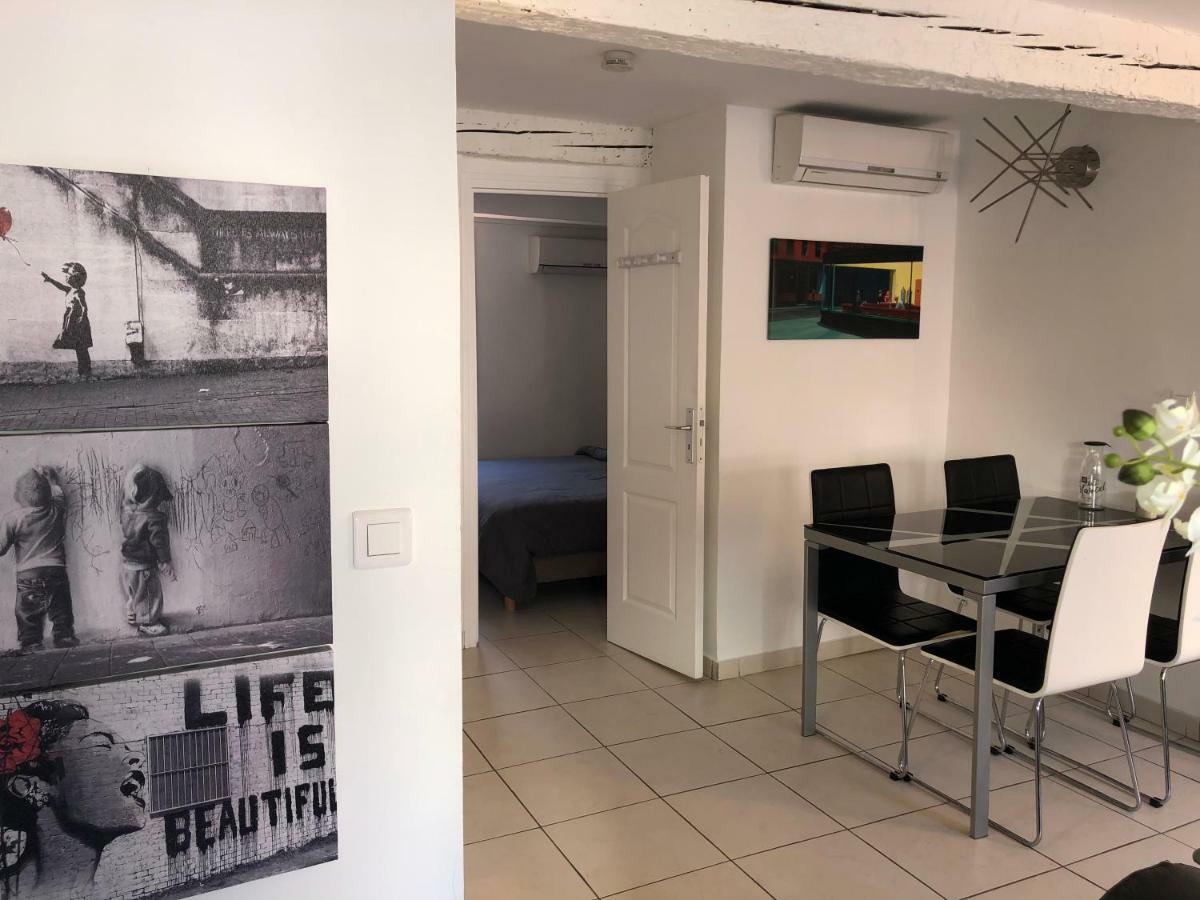 A Deux Pas Du Palais Des Festivals , Deux Pieces Dans Le Bas Du Quartier Historique Du Suquet A Cannes Apartment Exterior photo